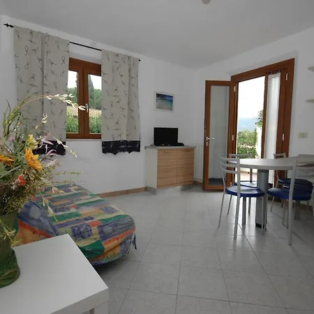 Alexandra Apartment